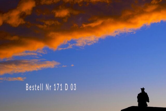 Sonnenaufgang, Seligenstadt am Main mit Statue des Nepomuk